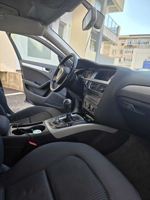 Audi A4 b8 sedan S-tronic (2010)