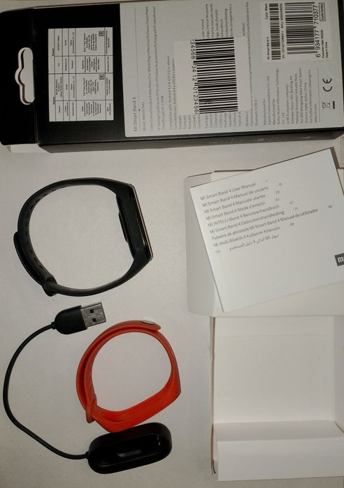 Продам mi band 4