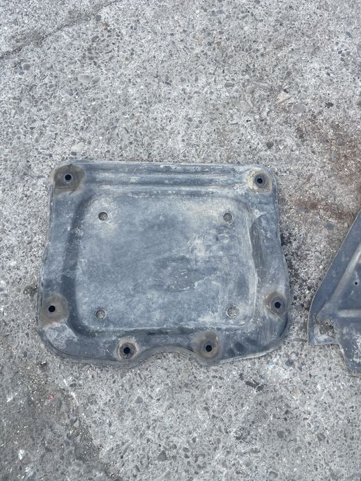 Scuturi metal bmw x1 e84