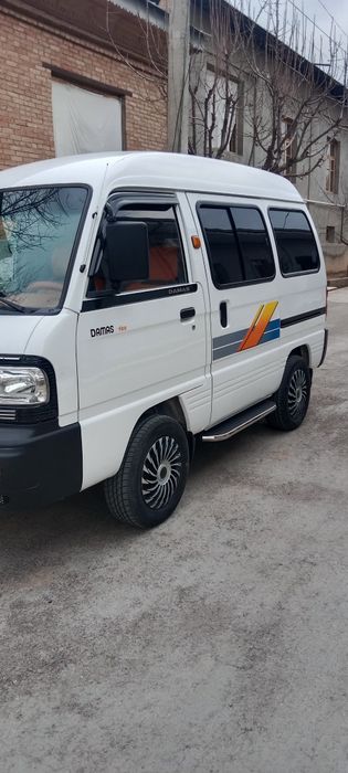 Damas srochna sotiladi