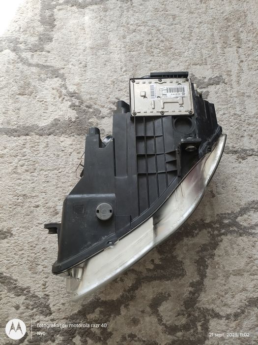 Far Passat B6 Complet