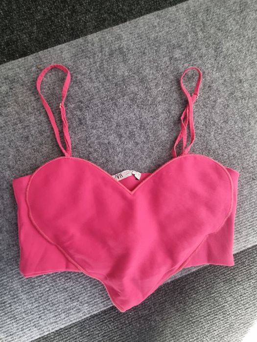 Летни топове и рокля