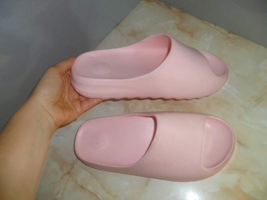 ADIDAS чехли №40