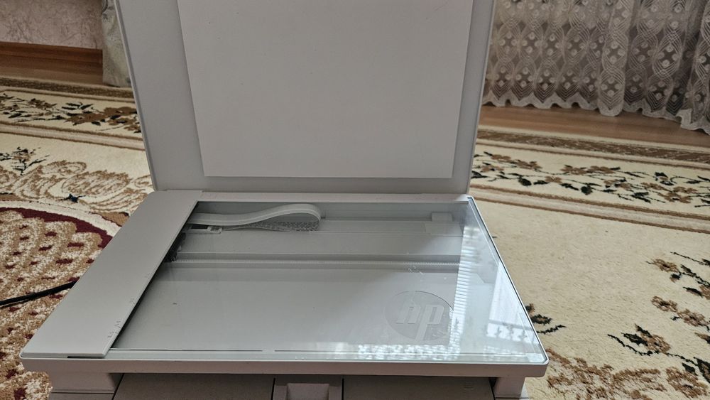 Принтер б/у почти  новый