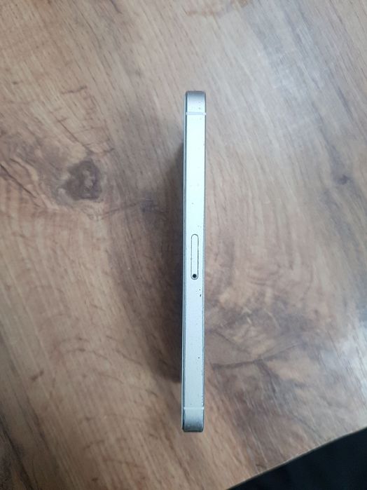 Продам  iPhone 5s