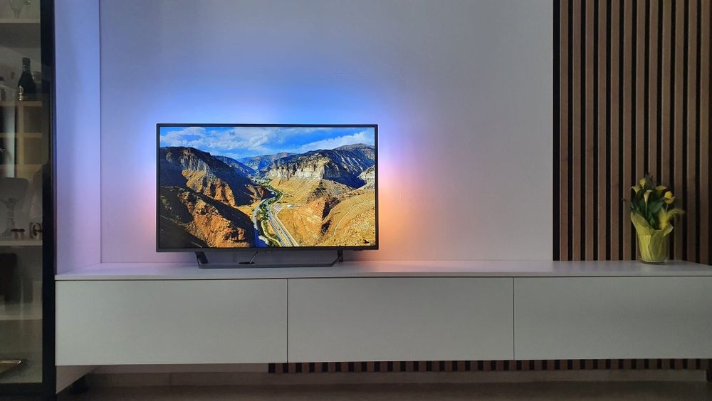Vând TV Philips 43PUS7303/12 – 4K UHD, Ambilight, Android TV

Se vinde televizor Philips 43PUS7303/12, diagonală 108 cm (43”), în stare foarte bună, p