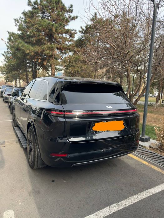 Продается автомобиль Ли 7