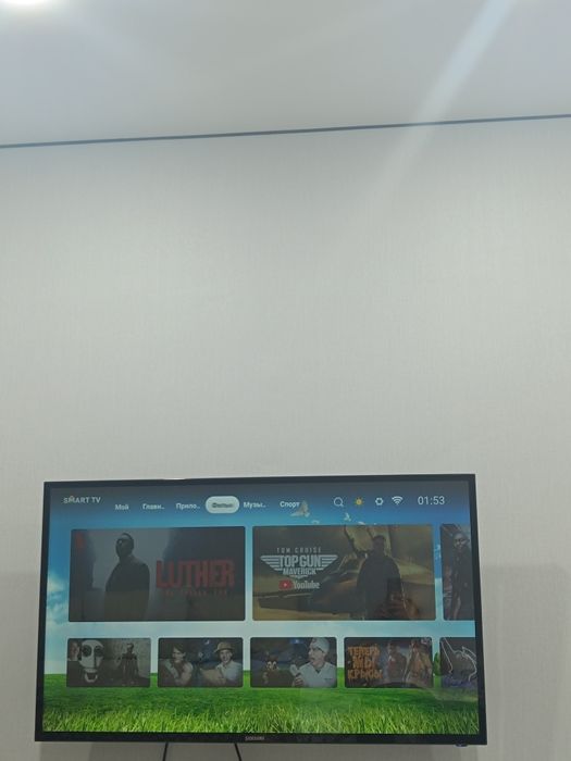 Продам телевизор Самсунг смарт