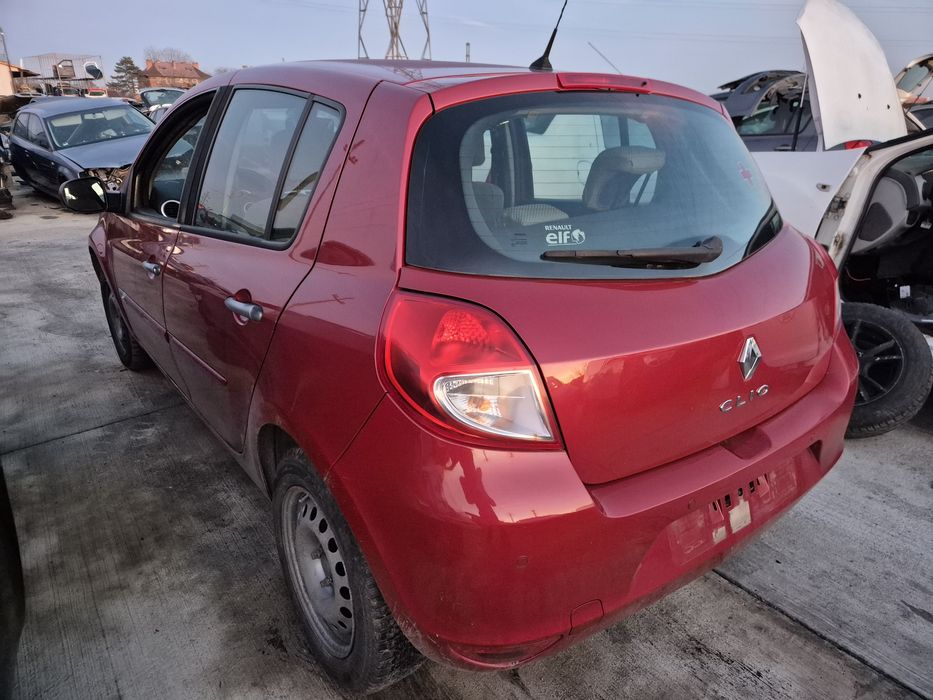 Dezmembram  Renault Clio 3 Facelift 2009 1.6 16v K4M848