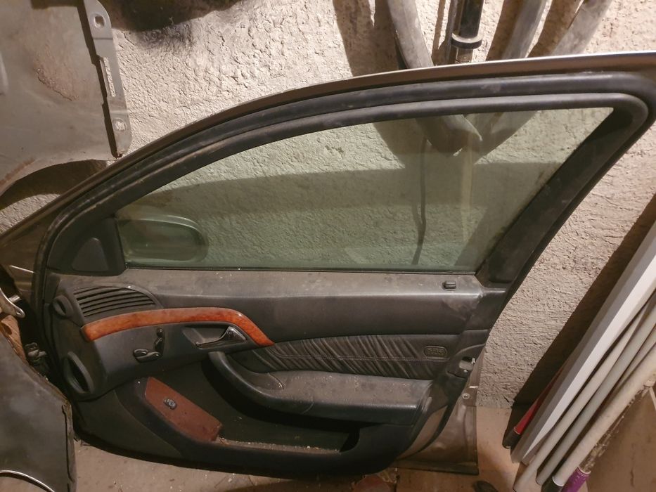 Врата и калник за мерцедес s500