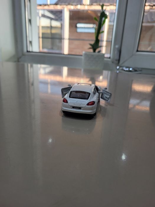 Машинка порш детская