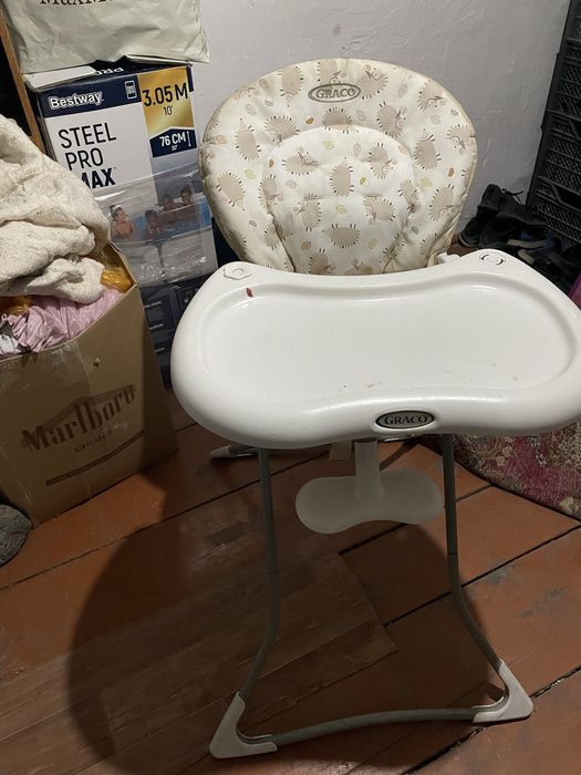 продам стол для кормления