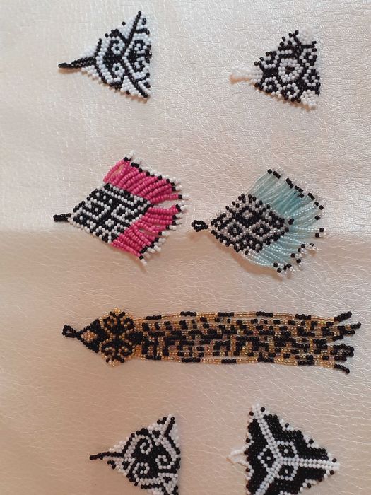 Украшения из бисера