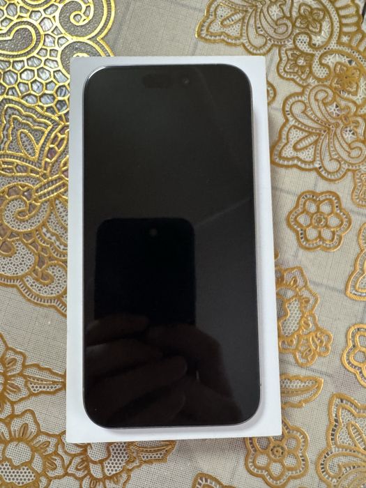 Продам iphone 15 pro 128g