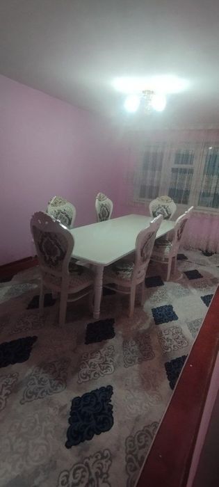 Arenda 2 xona 4 mikrarayon 2 etaj oylaga beriladi makler xizmati bor