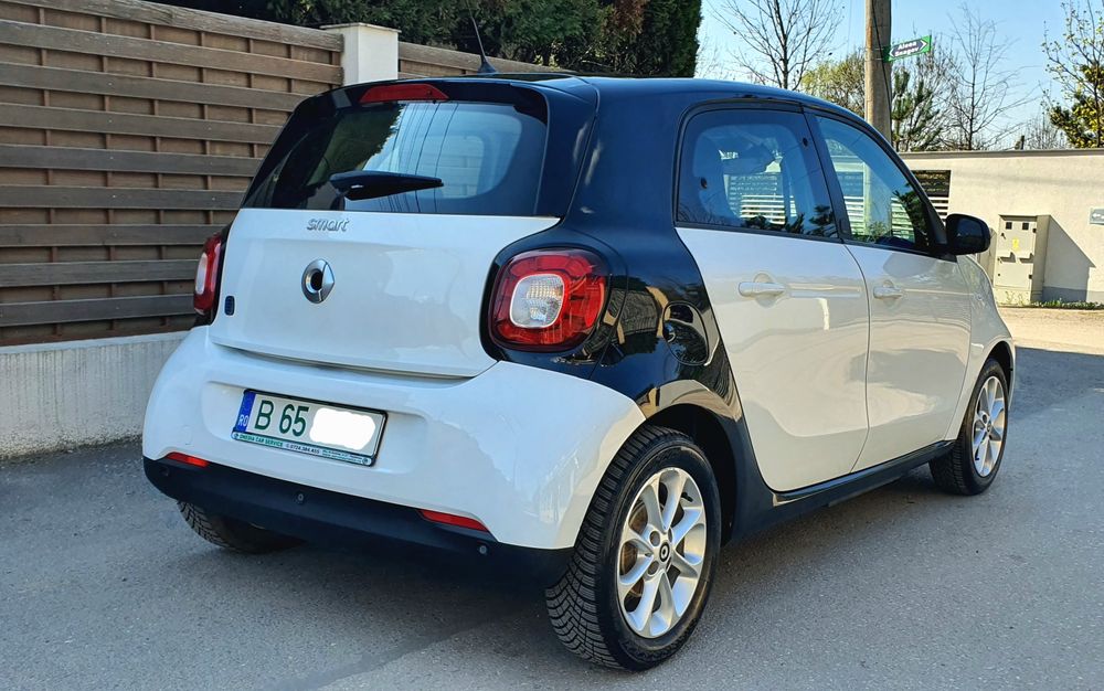 Propietar Vand Smart EQ Forfour AN 2019 Electric 80.000km