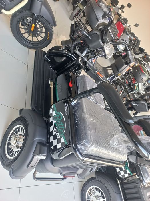 Трицикл  электрический янги