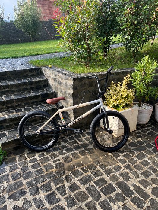 Vând bmx profesional în stare perfectă