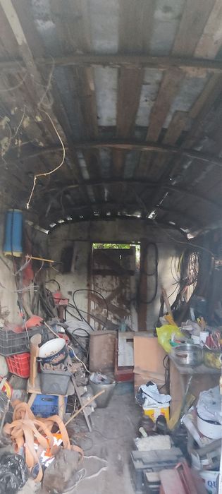 Фургон стационарен