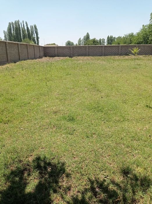 Ўртачирчиқ. Қорасувда уй сотилмоқда