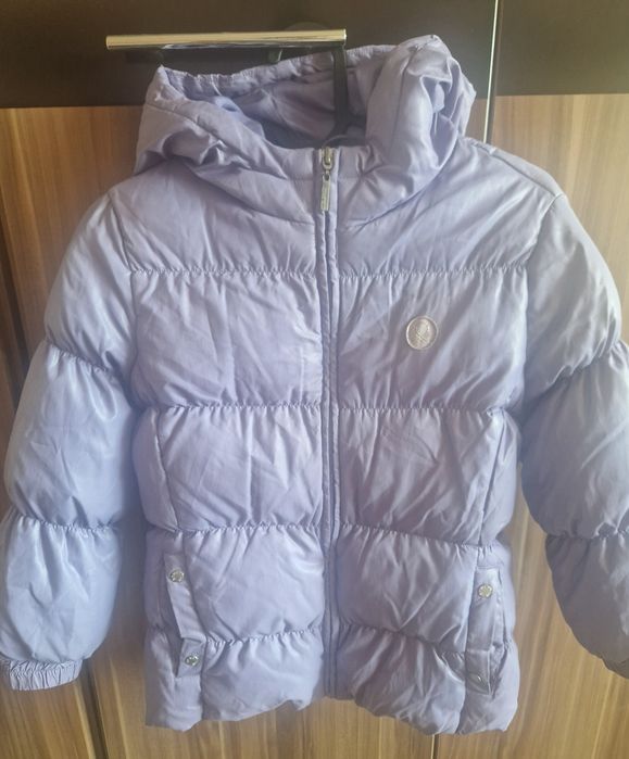 Детски якета на Benetton и Mountain peak