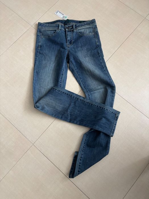 Чисто нови дънки Benetton