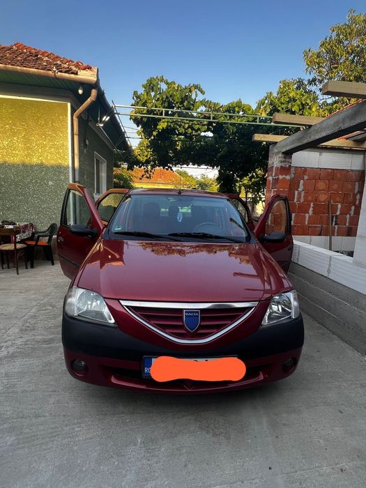 Vând Dacia Logan