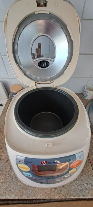 Продам хлебопечь- мультиварка