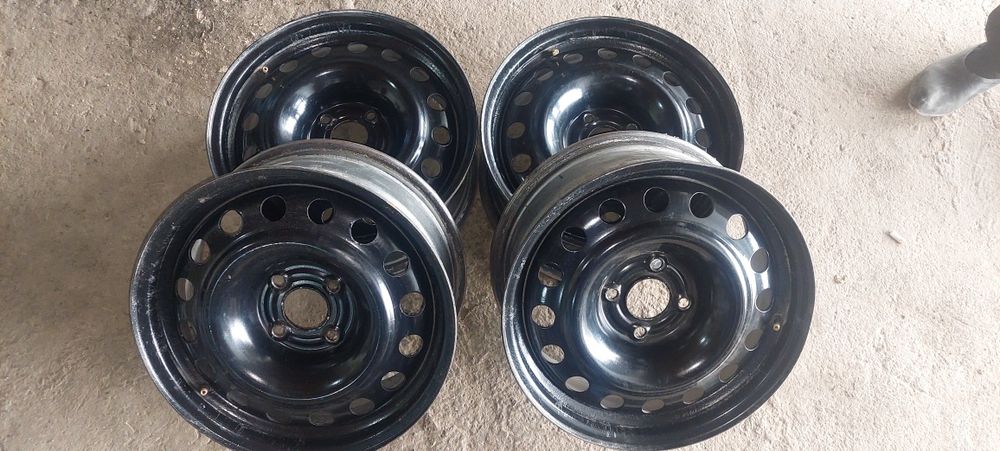 Диски р16 в отличном состоянии.