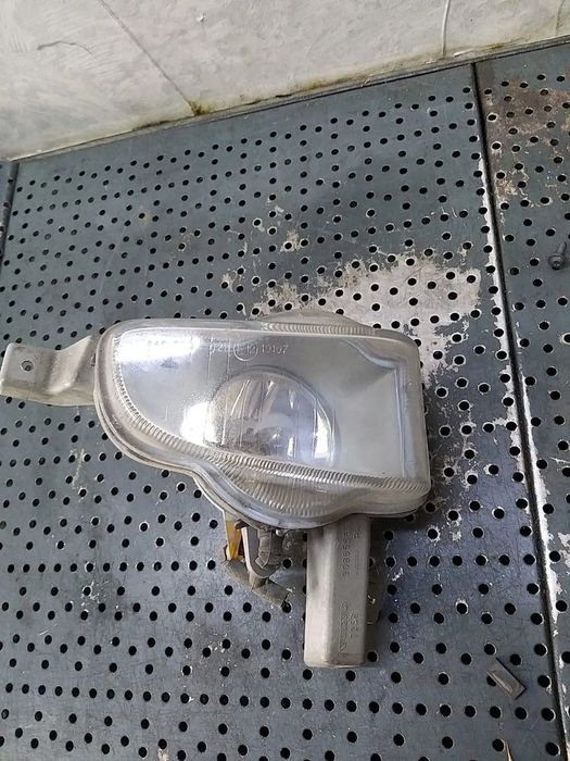 Proiector ceata dreapta volvo s40 v40 30865565