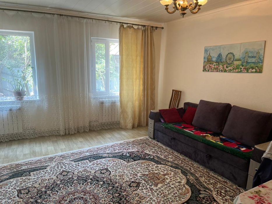 Двухэтажный жилой дом