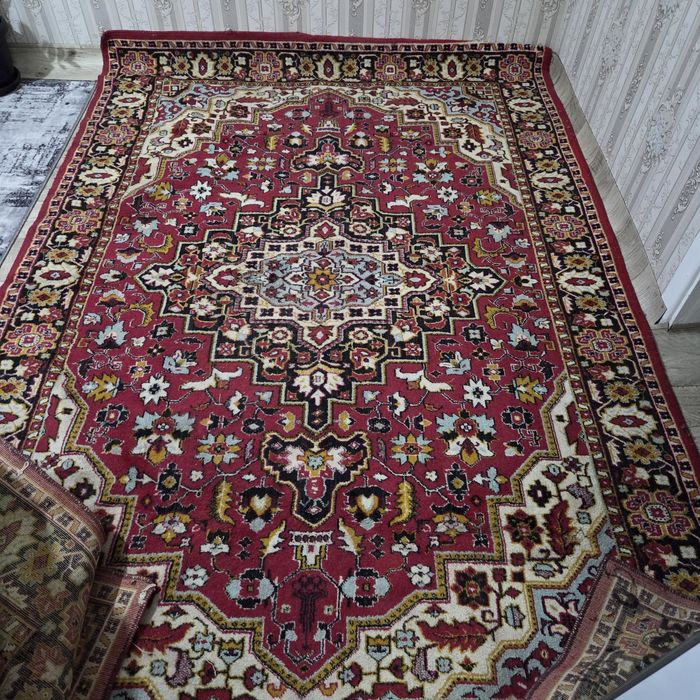 Продам персидский ковёр 2×3 м,за 15000