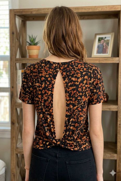 Стилен дамски топ ZARA с ефектен отворен гръб – Размер S