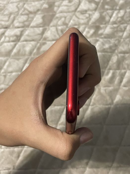 iPhone XR продам