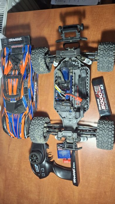 Vand mașinută rc traxxas vxl 4x4