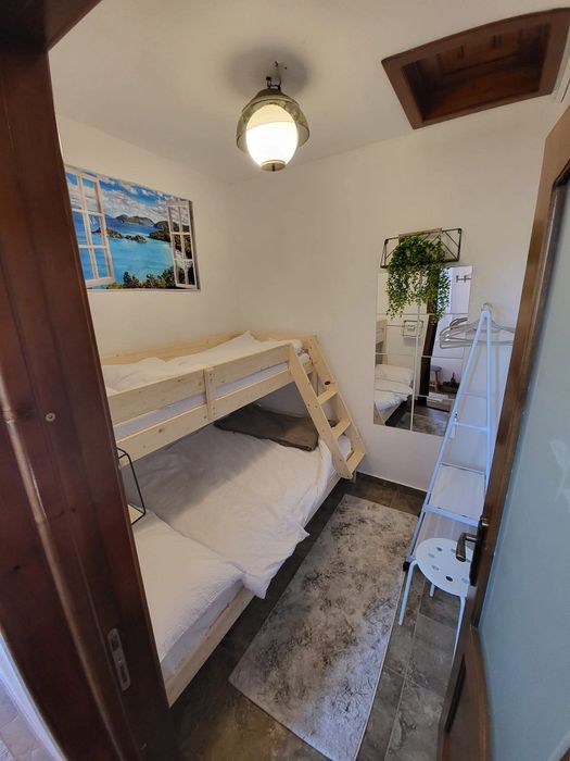 Casă de închiriat în regim hotelier!