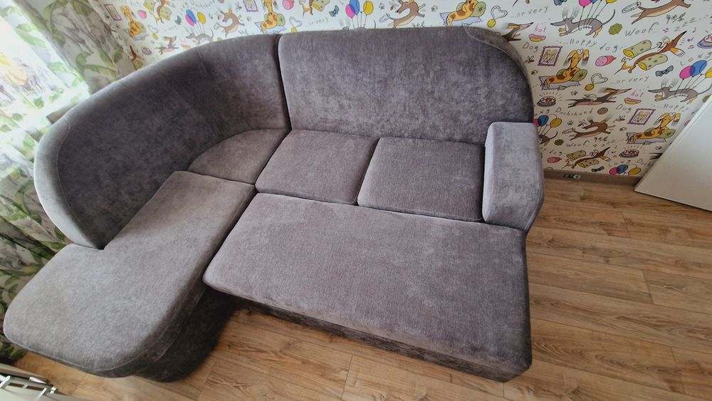 Продаю угловой диван