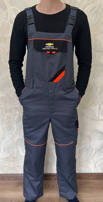 Maxsus kiyim ishchilar uchun