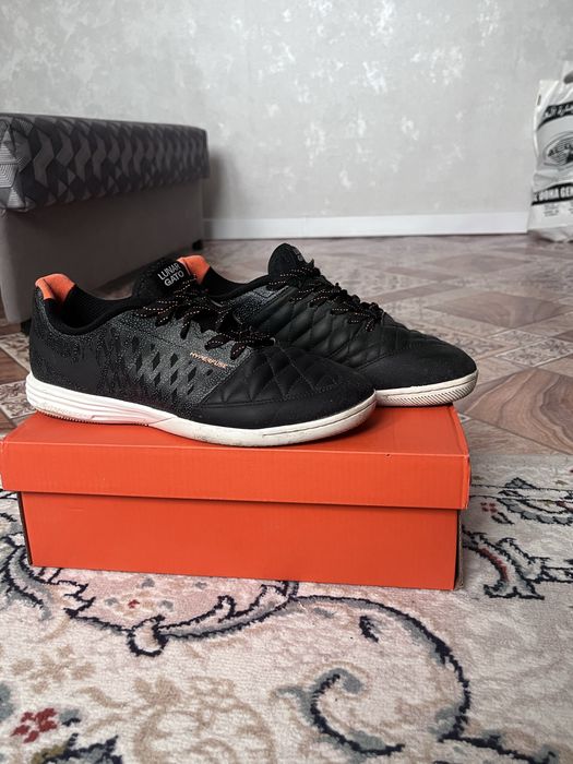 Продам футзалки найк лунаргато