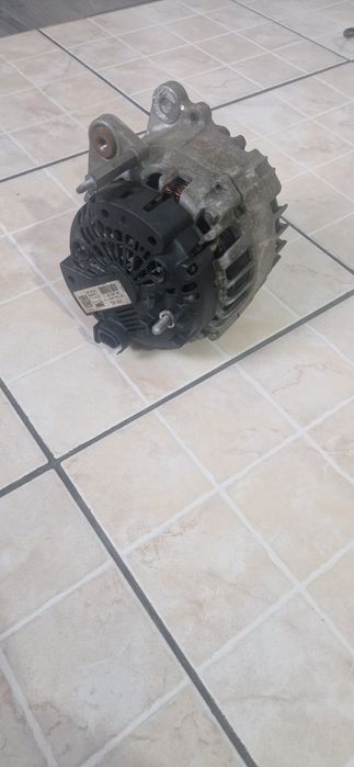 Vând alternator Volkswagen TIGUAN