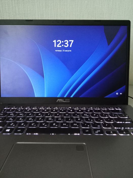 Ноутбук ASUS VivoBook цену предлогайте