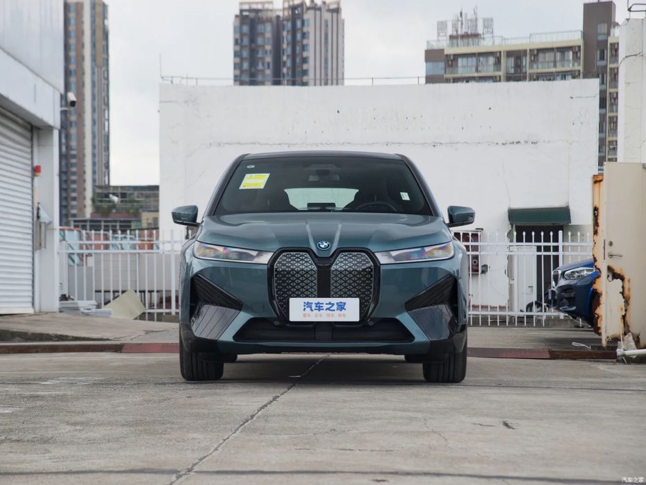 BMW IX xDrive 40 под закза от Terra Auto