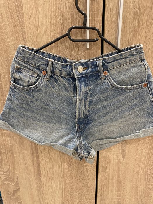 Къси пaнталонки Zara