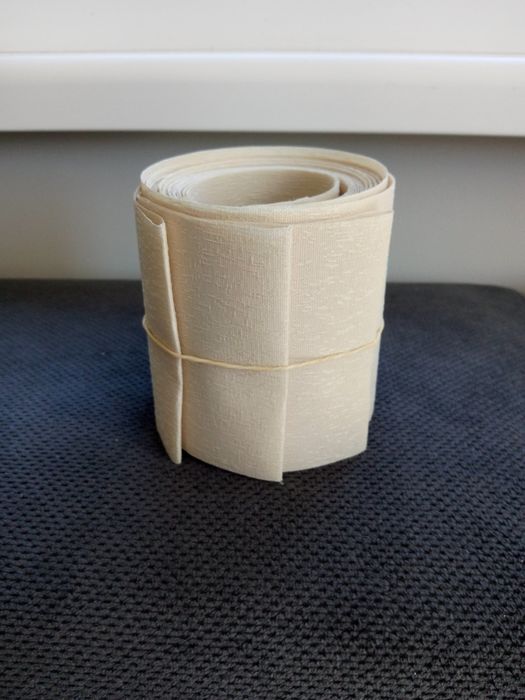 Чисто нови вертикални щори с метални корнизи пълен комплект