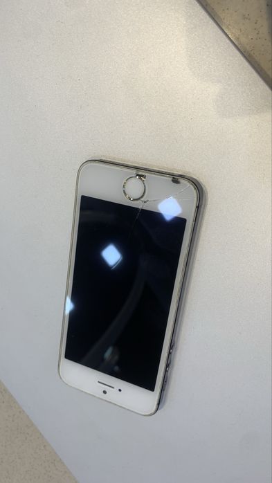 iPhone 5s акумулатор ульган яна билмадим