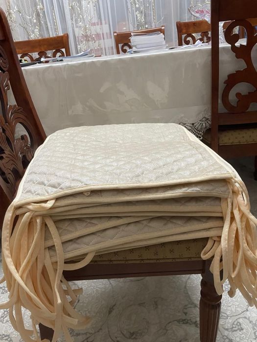 Продаётся накидка для стулья
