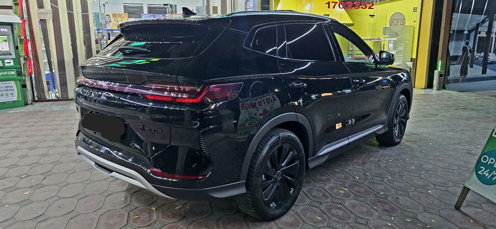 Byd Chempion 2023 qora Honor kraska toza full pozitsiya idyal