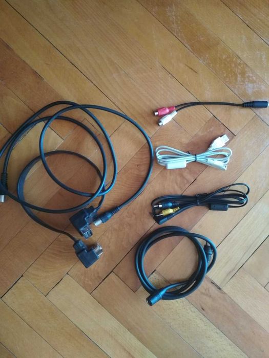 Дистанционно и кабели за аудио-видео техника