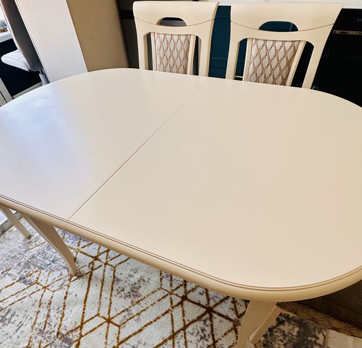 Обеденная группа стол и стулья 4шт