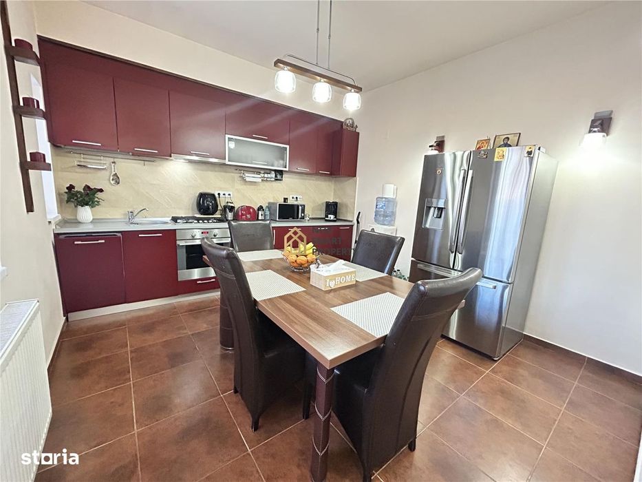 De vanzare casa 4 camere Cantemir